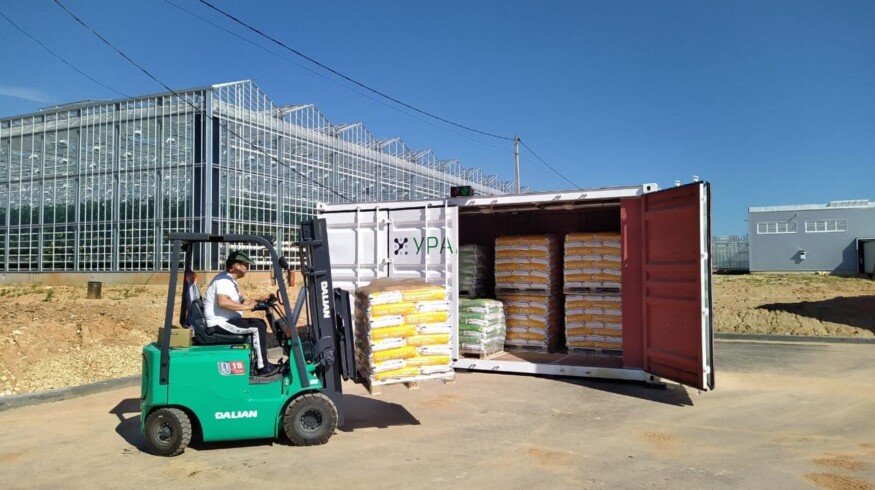Voskresensk Mineral Fertilizers implements mobile warehouses project