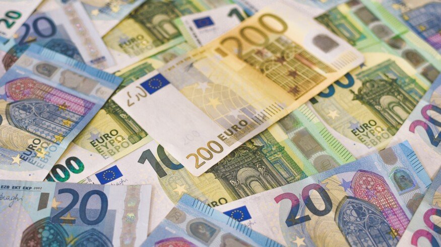 PhosAgro received decent profit from its first rouble bonds