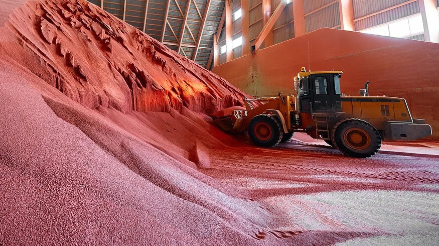 Bangladesh bolsters fertilizer stock with international tenders