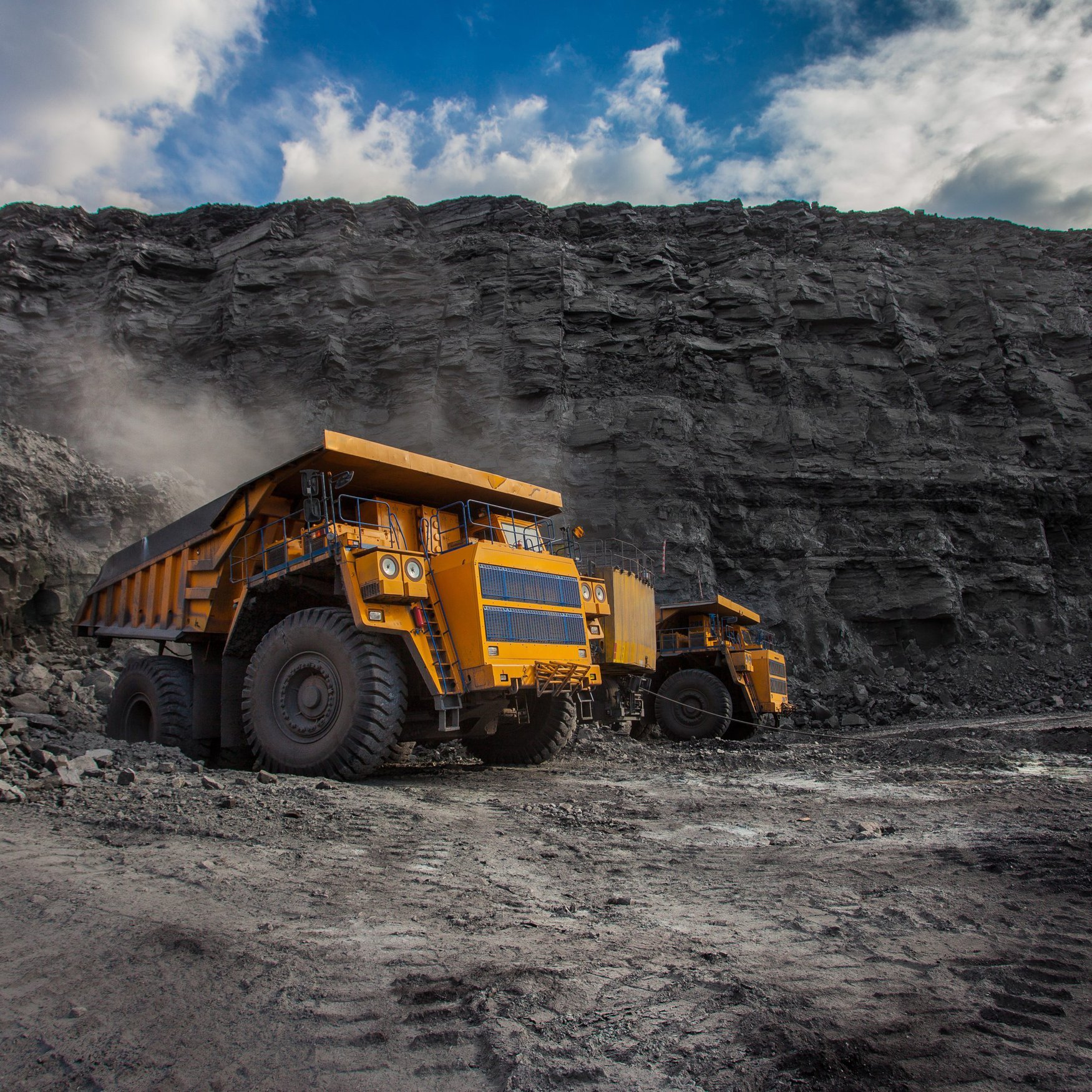 Legal pressure mounts on EPA over phosphate waste regulation