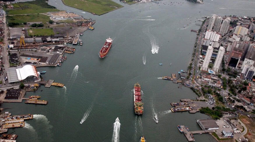 CHS teams up with Rumo to build $440 million grain terminal in Brazil