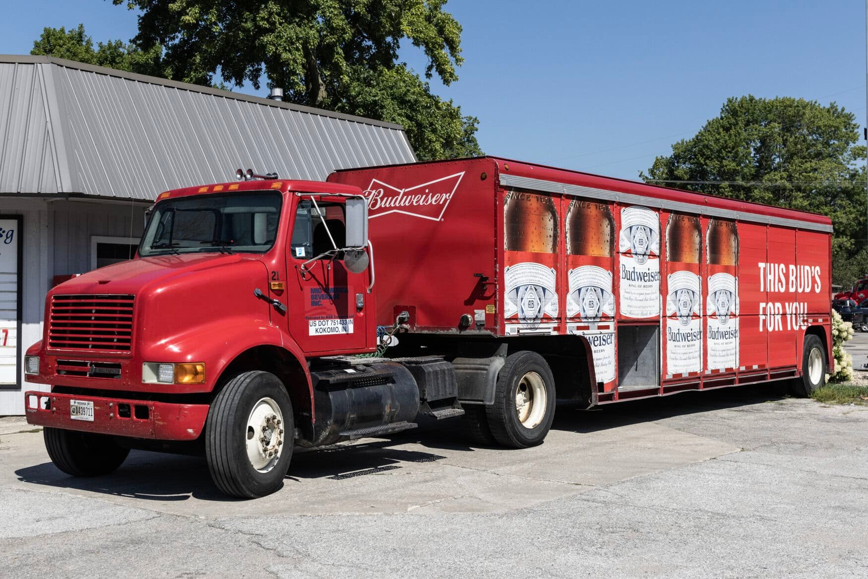 Budweiser partners with Jiangsu Nongken to localize beer barley and hop production