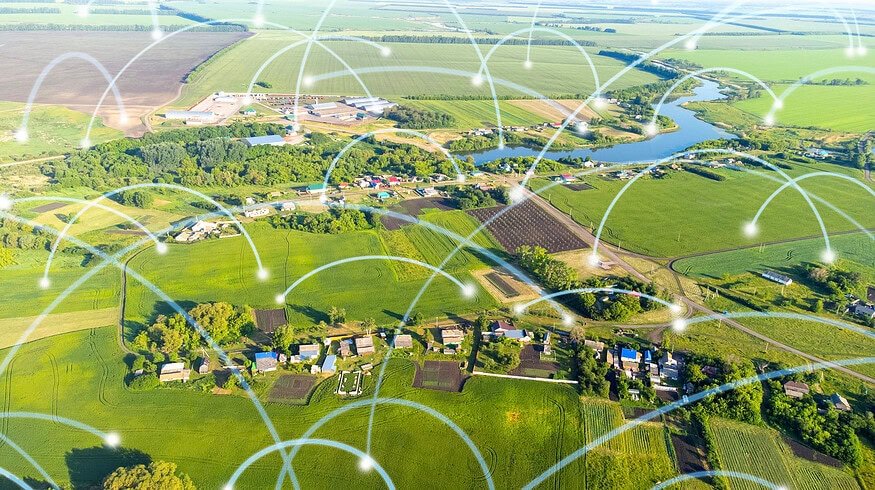 Two-thirds of U.S. large crop farms adopt precision agriculture