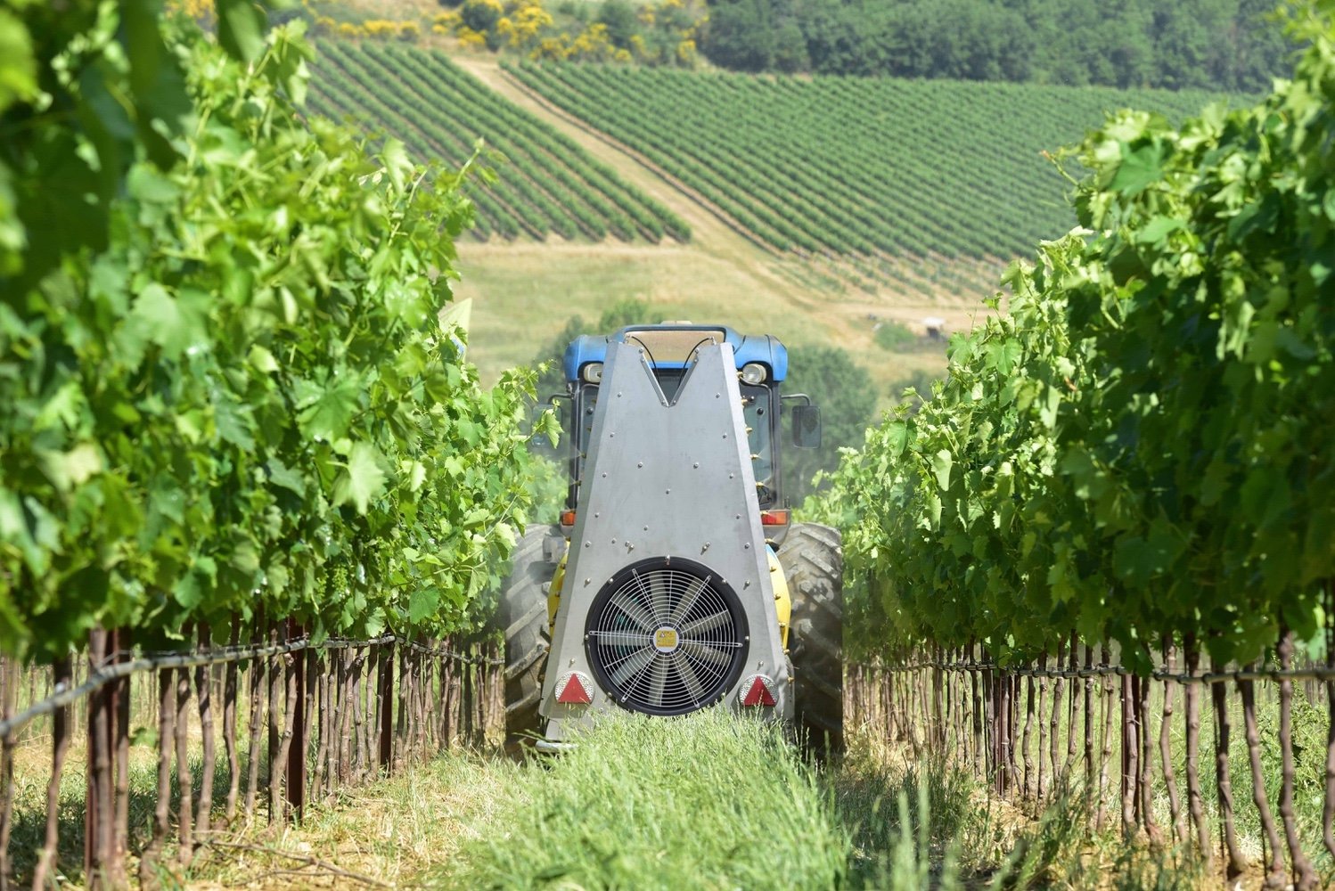 Fieldin and ARAG launch real-time precision spraying solution for permanent crop growers