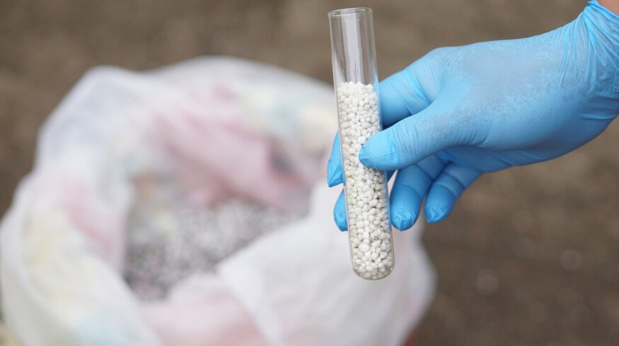 Russia starts fertilizer labeling experiment in October 2025