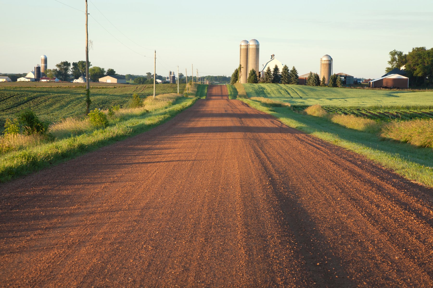 Minnesota farmers face rising debt and seek state intervention amid trade tensions