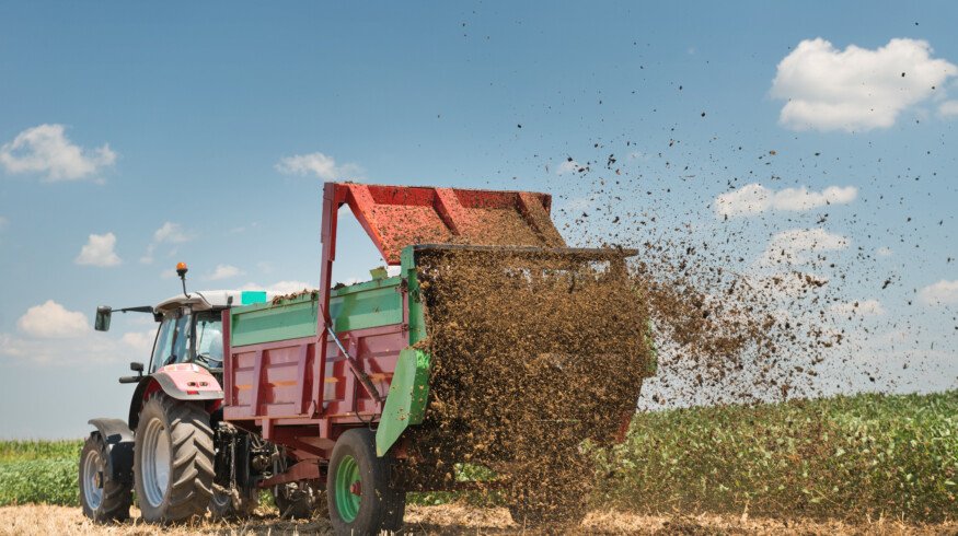 Michigan tightens manure-spreading rules for large animal farms