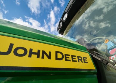 John Deere unveils dual fertilizer system and FurrowVision for 2027 planters