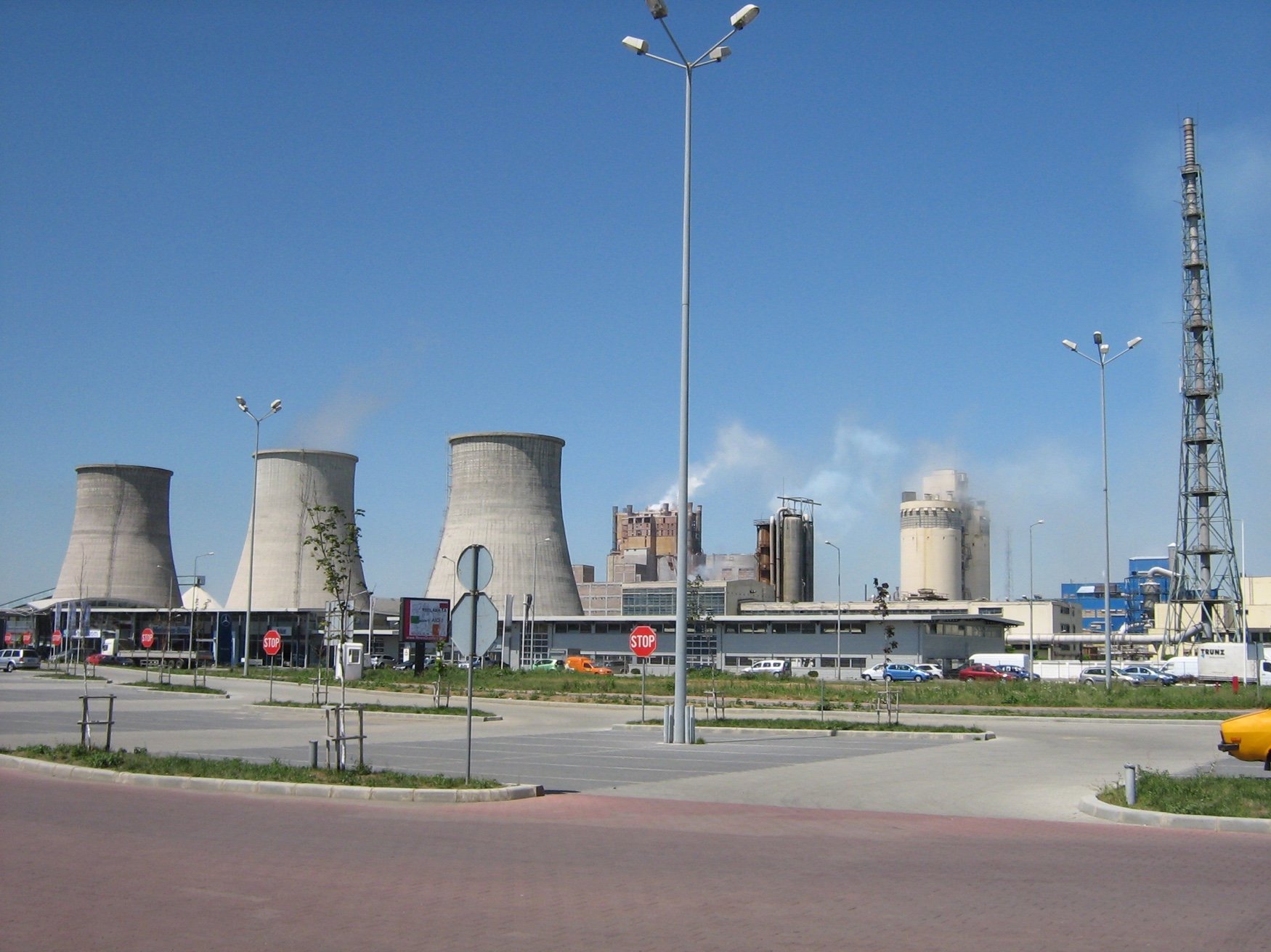 Azomureș cuts 95% workforce as prolonged shutdown deepens crisis