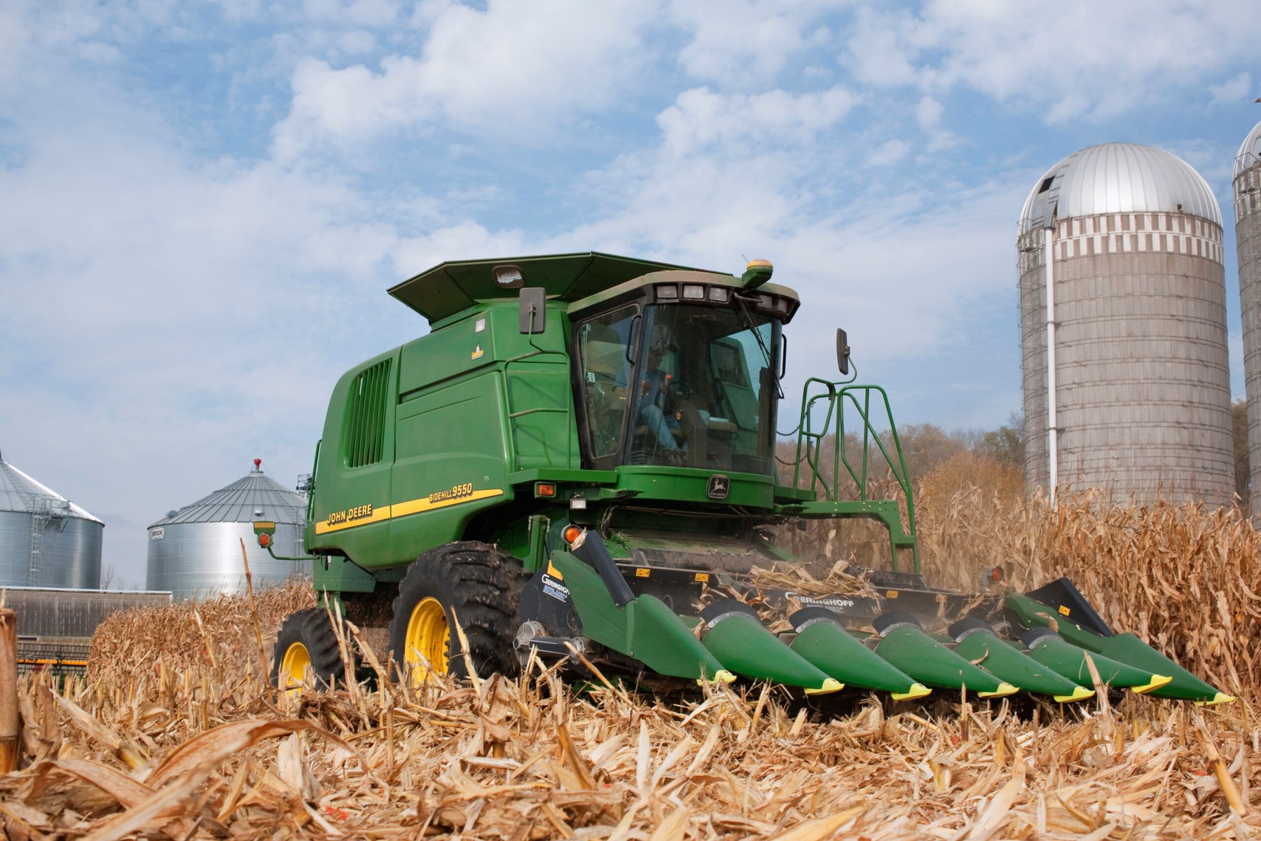Minnesota awards $1.6 million to expand farmer access to nitrogen enhanced-efficiency fertilizers