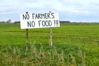 170 farmers from 13 states confront USDA on fertilizer pricing at Iowa hearing